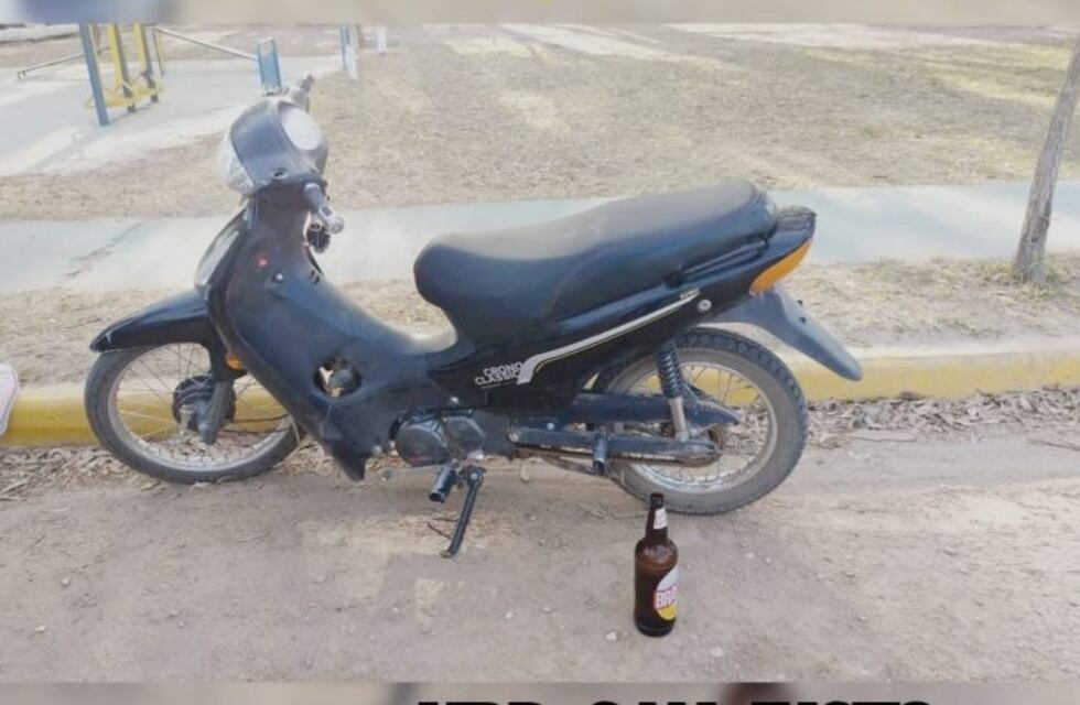 Insólito: se emborrachó y olvidó dónde había estacionado su moto