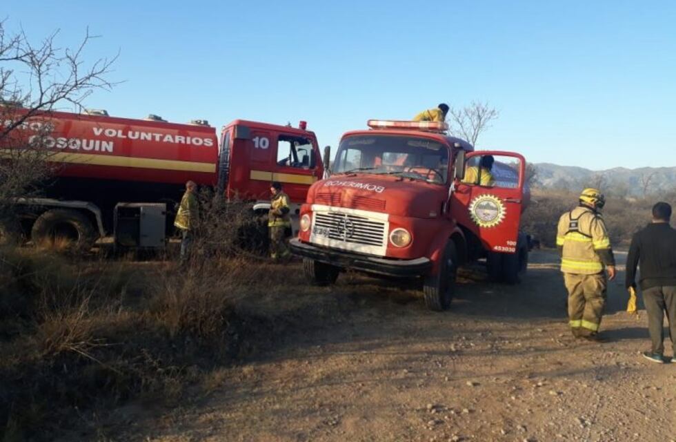 El Cuartel de Bomberos Voluntarios de Cosquín cumplió 41 años y lo celebró con un emotivo video