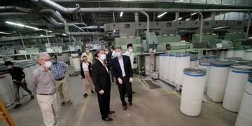 El Gobernador Jorge Capitanich y empresarios recorrieron Santana textil\u002E