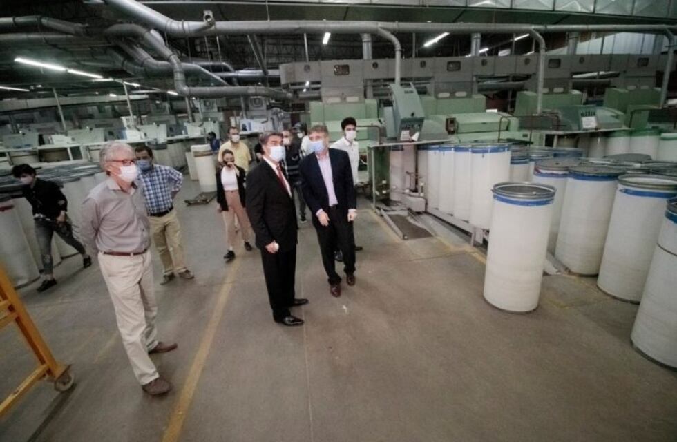 Santana Textil planifica incorporar maquinarias para incrementar la producción de hilos en Chaco
