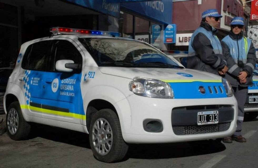 Paro de la Guardia Urbana tras el decreto firmado por el intendente