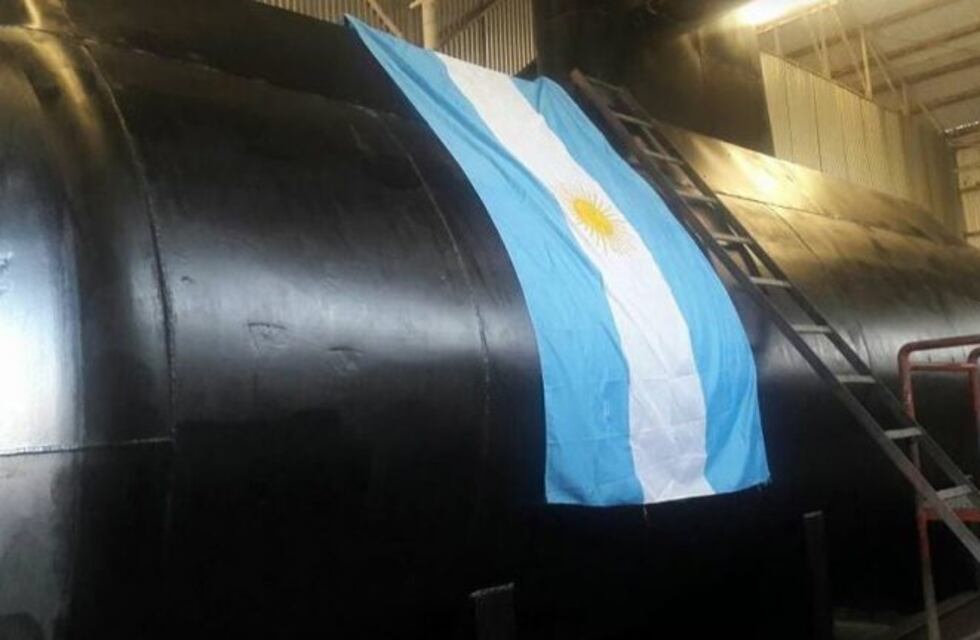 Construyen una réplica del ARA San Juan para homenajear a los tripulantes