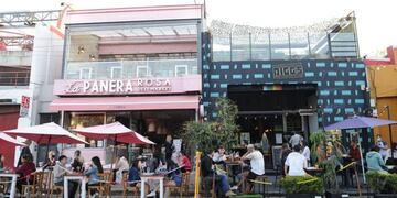 Flexibilización en terrazas en la Ciudad\u002E (foto: Juano Tesone)