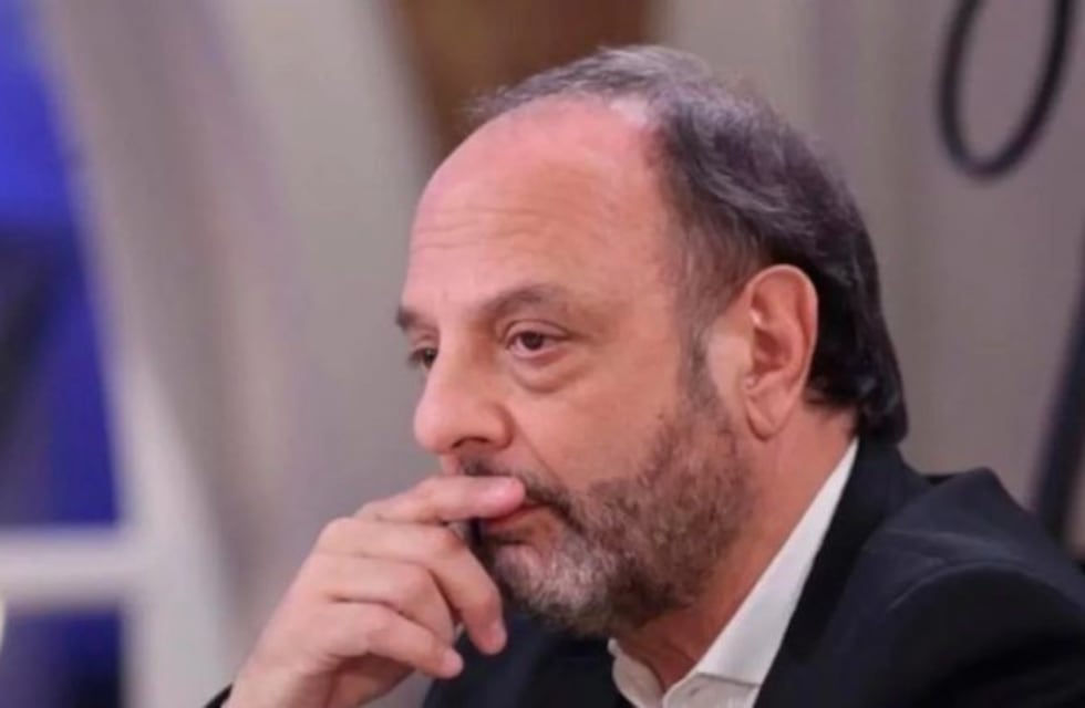 Motochorros golpearon a Baby Etchecopar y debió ser trasladado a una clínica