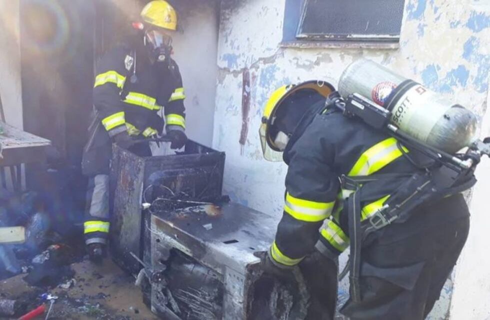 Bomberos sofocaron un incendio en una hostería de Icho Cruz