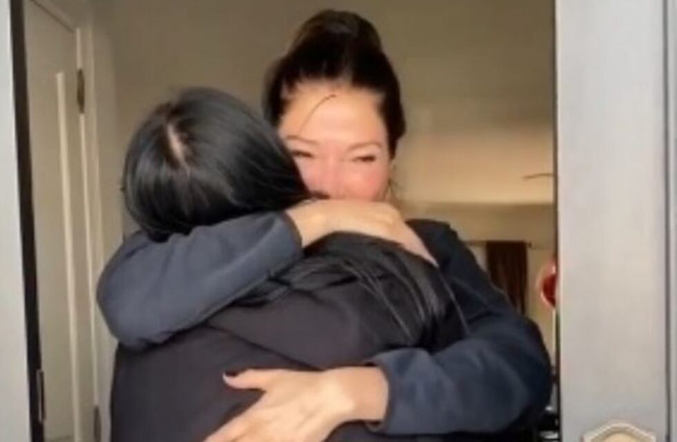 Oriana Sabatini viajó de sorpresa a la Argentina: el emotivo reencuentro con su familia