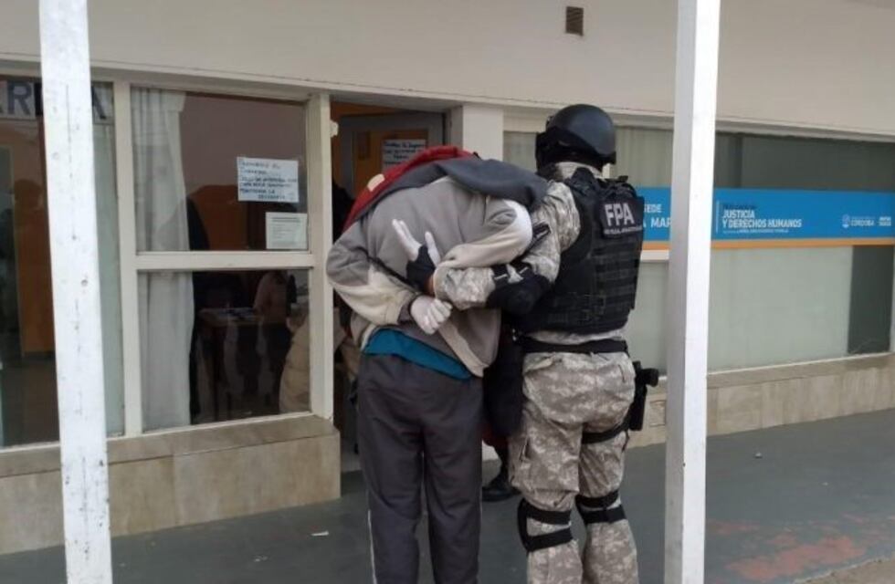 Desbarataron un punto de venta de drogas en Villa María: hay un detenido