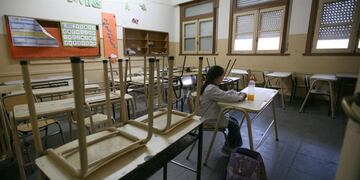 La Provincia redobla la apuesta con los docentes: descuento de días y freno a titularización