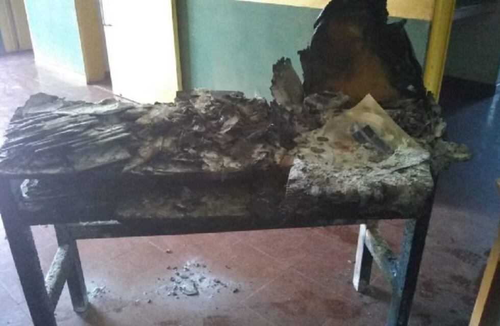 En Eldorado se incendió una escuela y debieron evacuar a los alumnos