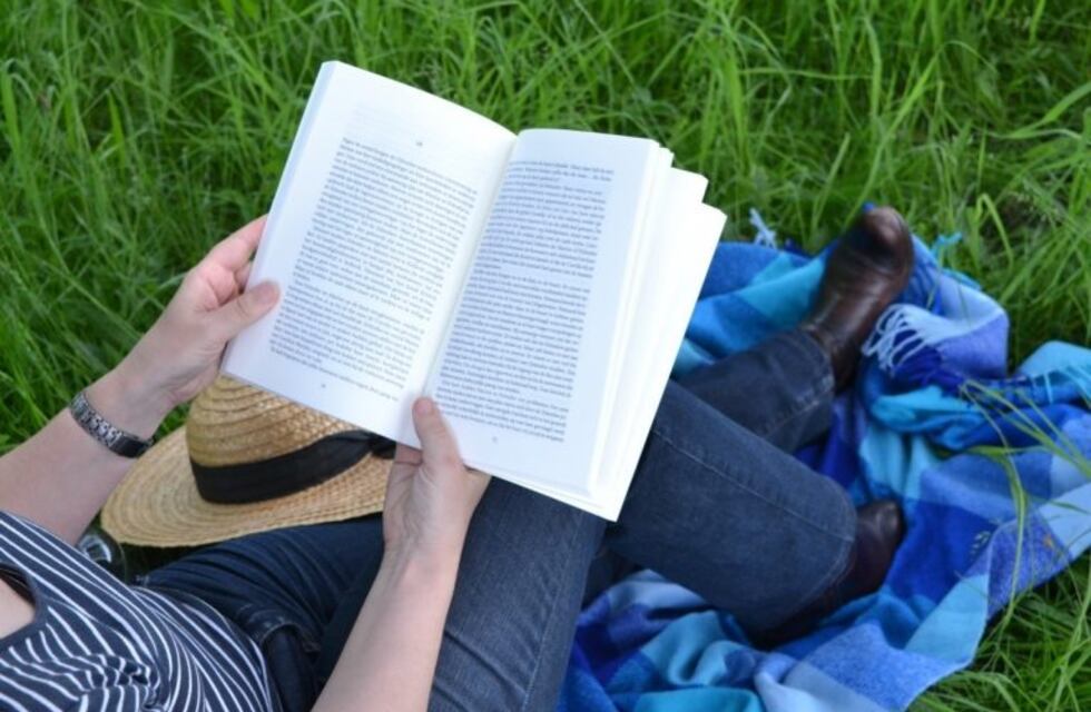 Un "libro universal" con cientos de escritores cuenta cómo fue la pandemia de Covid-19