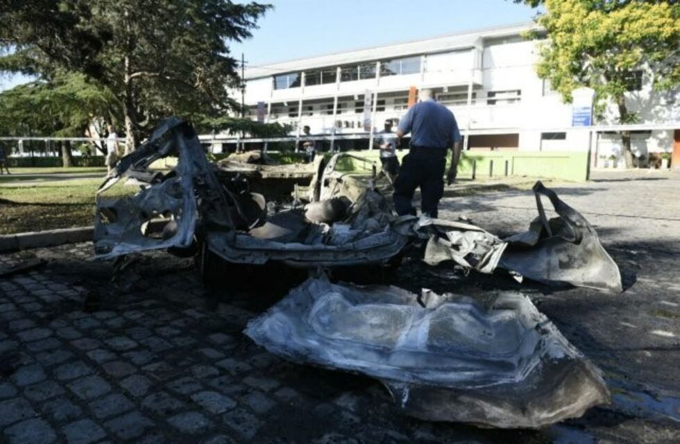El heroico gesto del dueño del utilitario que explotó en la zona de La Fluvial