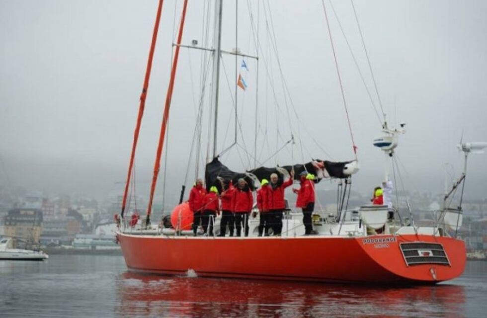 Partió hacia la Isla de los Estados la expedición que busca que el faro del fin del mundo vuelva a iluminarse