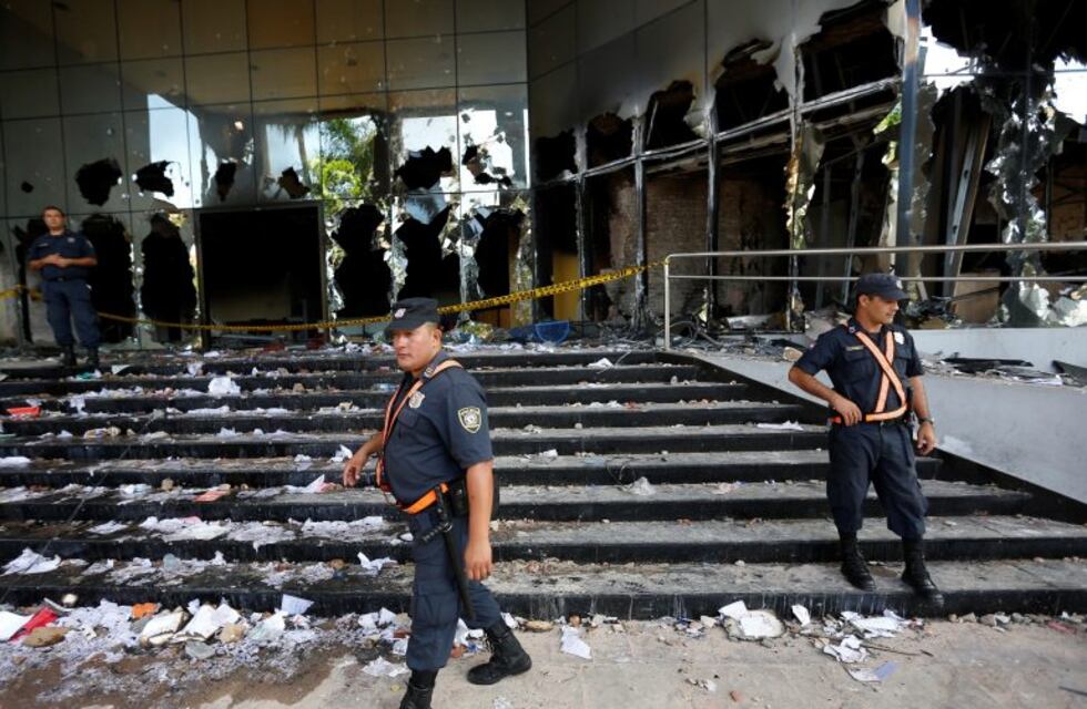 El Gobierno argentino lamentó los episodios de violencia en la protesta contra la reelección en Paraguay