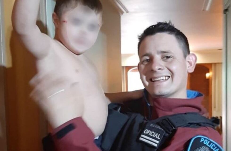 Un policía atajó a un nene de seis años que se cayó de un primer piso