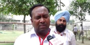 Un candidato indio lloró porque obtuvo cinco votos y su familia tiene nueve integrantes (Foto: captura video)