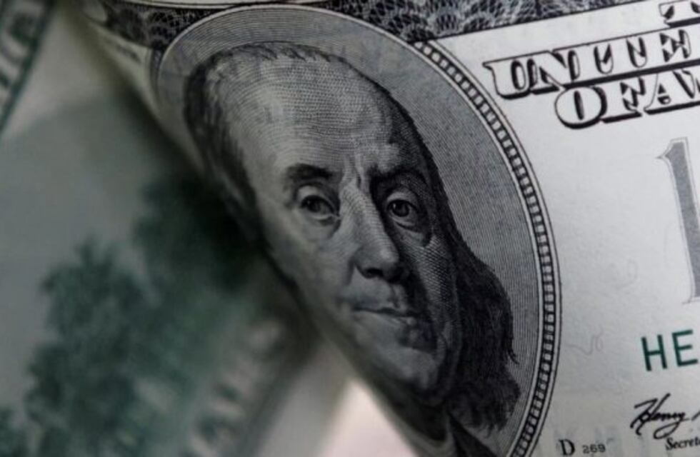 Las casas de cambio podrán operar pero solo en forma electrónica sin clientes en sus oficinas