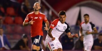 El gol de Botta reacomodó al Cuervo, que quedó a ocho puntos del líder Boca\u002E