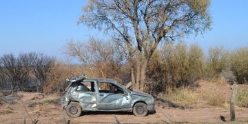 Vuelco en la autopista 25 de Mayo