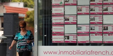 El Gobierno manifestó su interés por pesificar el mercado inmobiliario\u002E (Foto de archivo, EFE)
