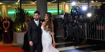 Lionel Messi y Antonela Roccuzzo poco después de haber contraido matrimonio en Rosario, Argentina, el 30/06/2017\u002E foto: Jose Granata/telam/dpa