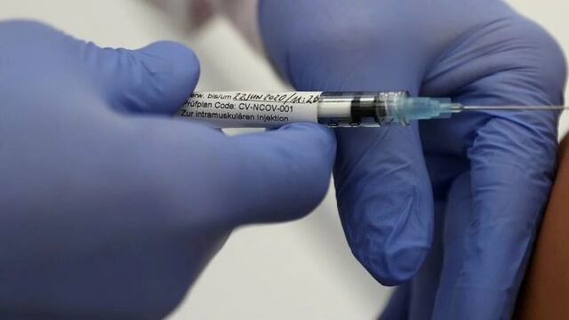 Vacuna contra el coronavirus (REUTERS)
