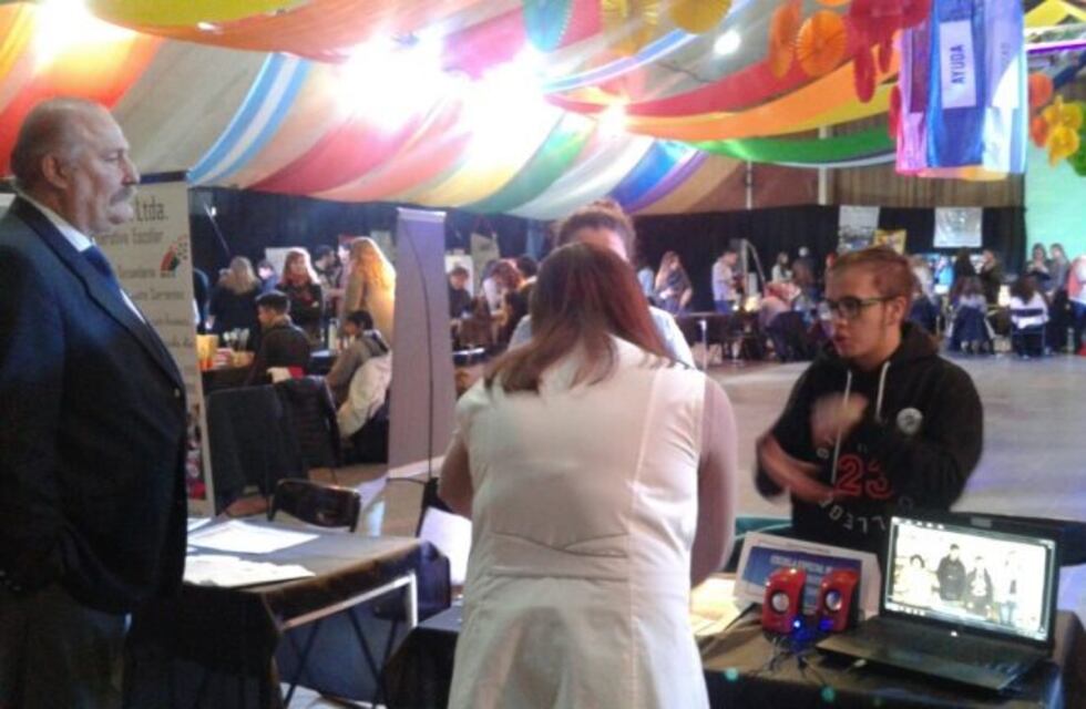 Huerta de la Especial 13 y Panadería APADISCO participaron de reunión internacional