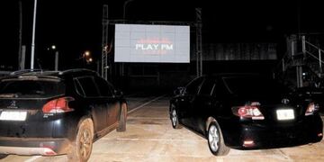 Iniciaron las funciones de autocine en Além