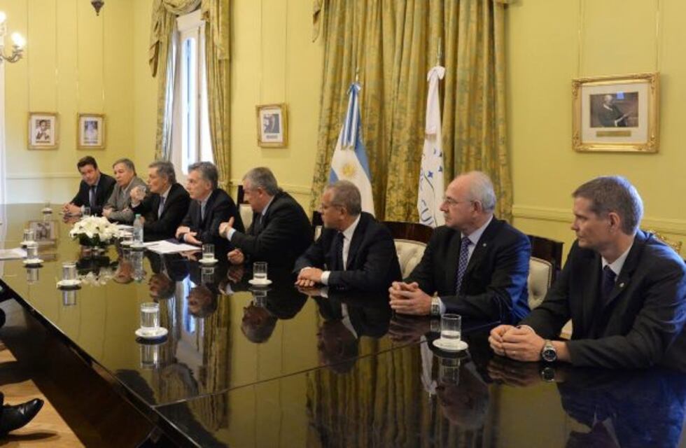 El Gobierno admitió que no podrá cumplir con la meta de inflación para el 2017