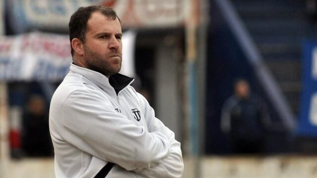 Fabián Tuya podría ser DT de Sporting