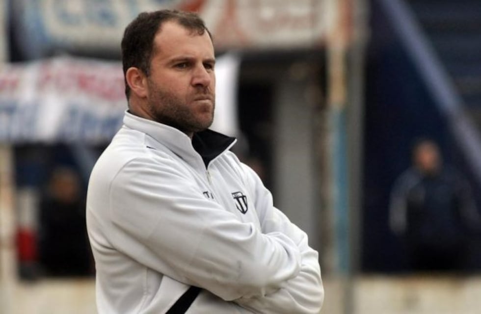 Liga del Sur: Fabián Tuya es el nuevo técnico de Tiro Federal