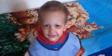 Niu00f1o piel de cristal