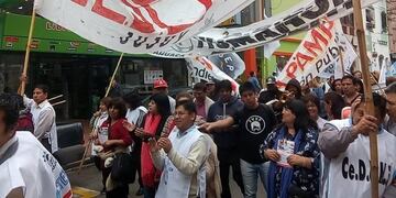 Marcha de docentes de nivel medio, en Jujuy