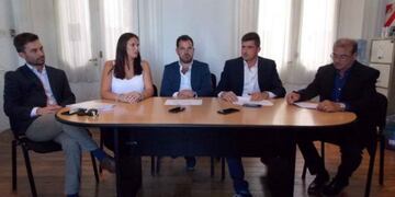 Tras una conferencia de prensa, apuntaron que no van a aprobar la suba\u002E (El Informante)