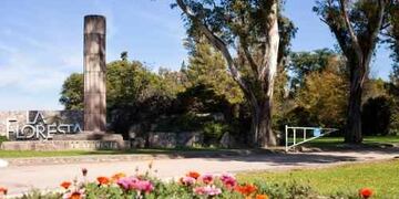 Cementerio Parque La Floresta, Villa Parque Santa Ana