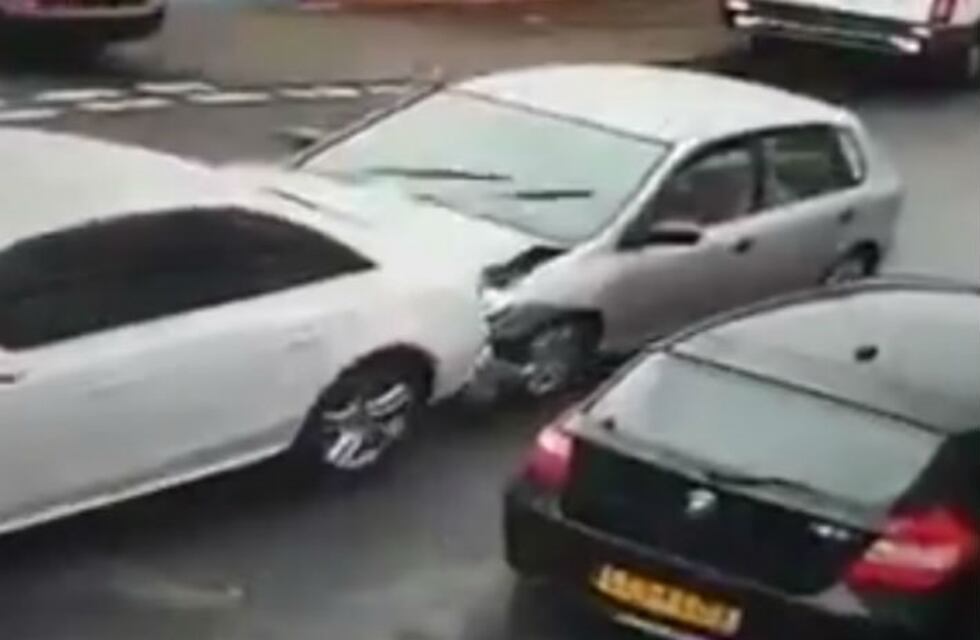 Video: insólita reacción después de un choque