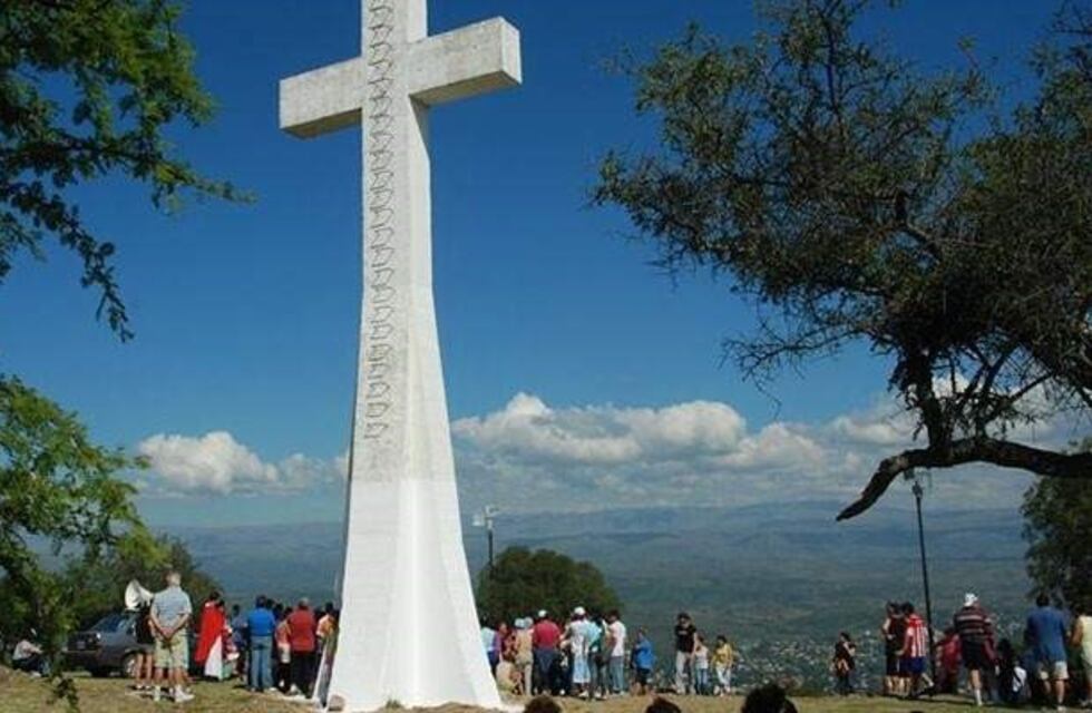 Cerro La Cruz: en marzo continuarán las visitas guiadas nocturnas