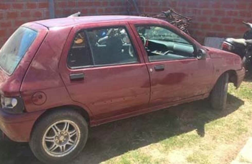 Clausuraron dos talleres y en uno se secuestró un auto con motor adulterado