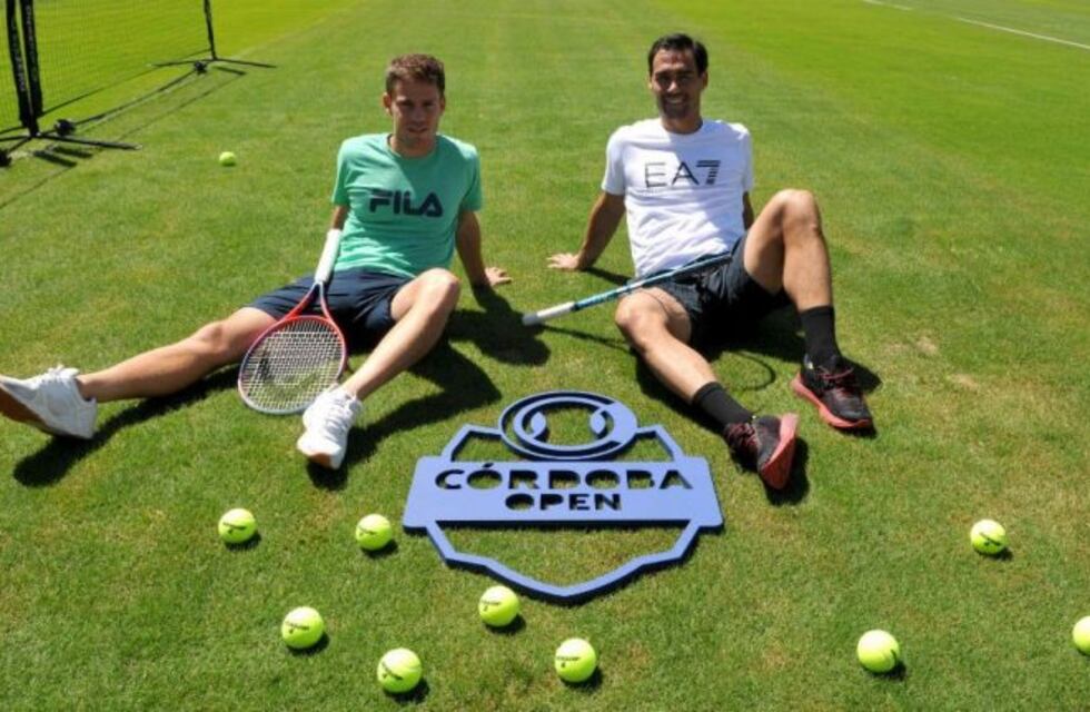 Los tenistas Schwartzman y Fognini jugaron al fútbol en el Kempes