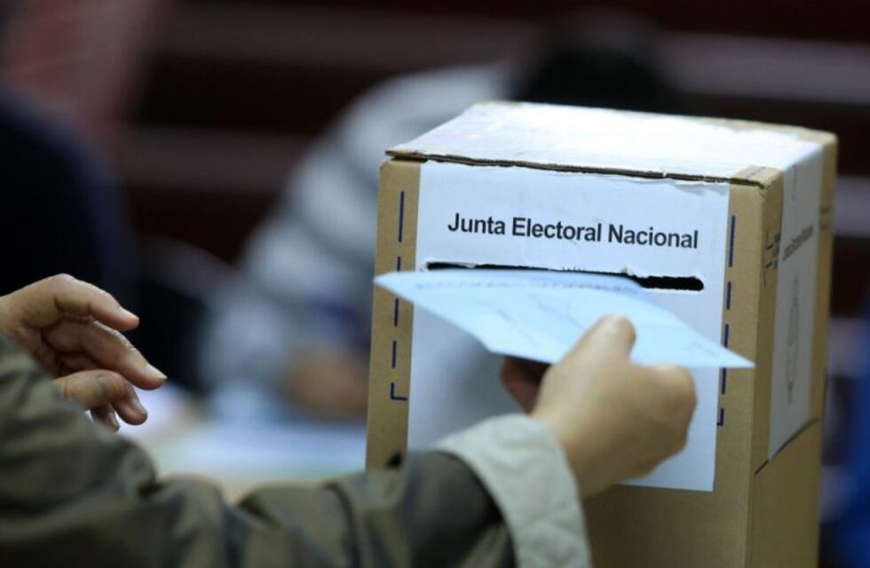 PASO en Corrientes: inició la votación con algunas demoras por falta de presidentes de mesa