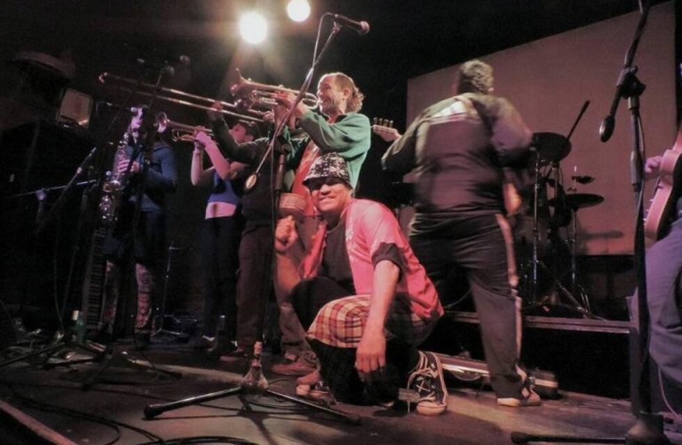 Fiesta despenalización en 990