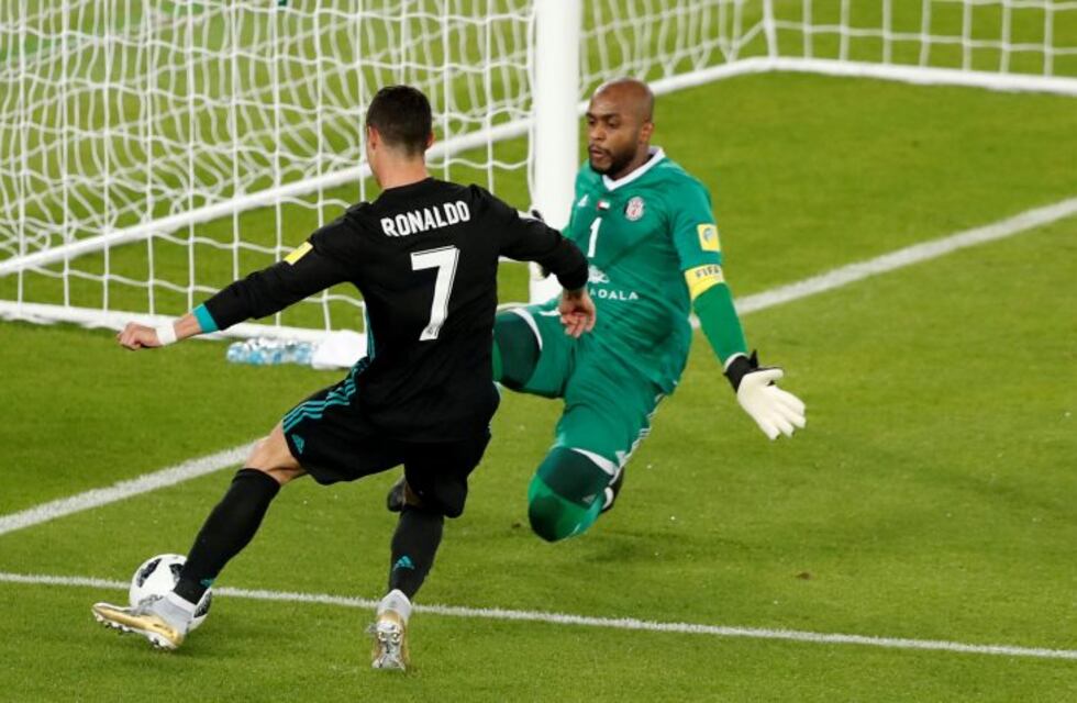 Las increíbles salvadas del arquero de Al-Jazira contra el Real Madrid