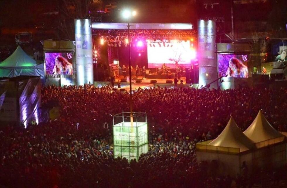Más de 120.000 bahienses en la fiesta de la Primavera