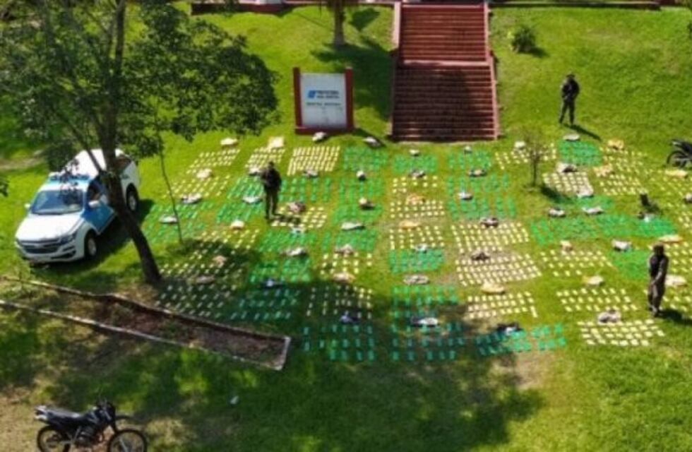 Prefectura incautó una tonelada de marihuana en Montecarlo