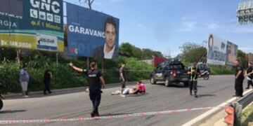 En una aparente discusión de pareja uno terminó muerto y el otro gravemente herido