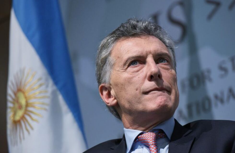 Macri regresó al país y visitó el rompehielos Irizar en Puerto Madero