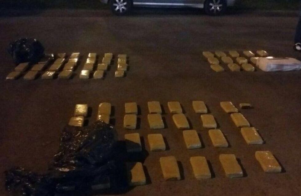 Detuvieron a cuatro personas en un importante operativo antidrogas ligado a "Los Monos"