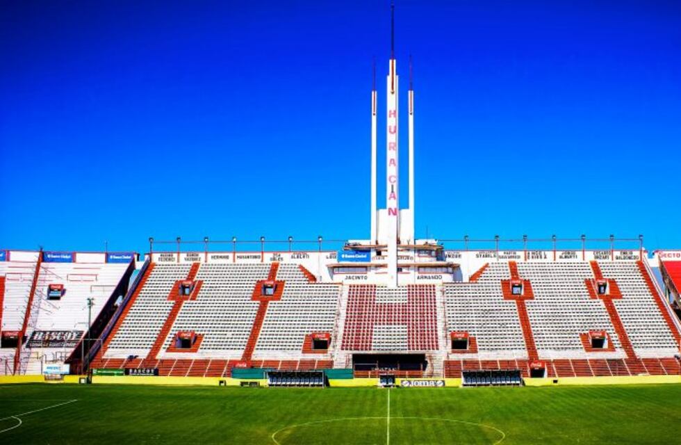 Huracán - River: desalojan el Ducó por una amenaza de bomba