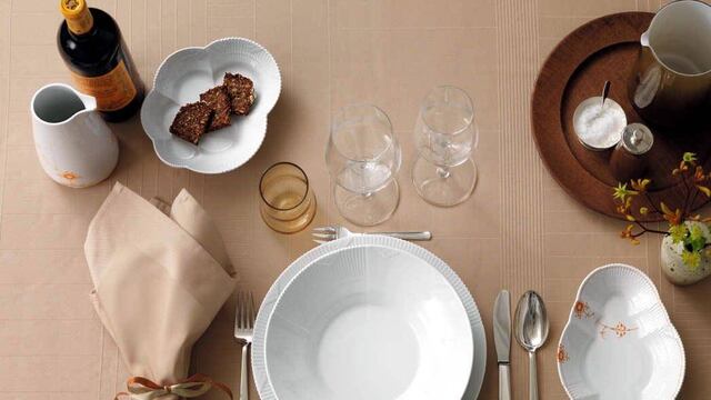 Restaurante de Córdoba remata vajillas y muebles.