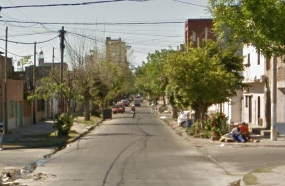 Un joven fue baleado en las piernas por dos personas en moto