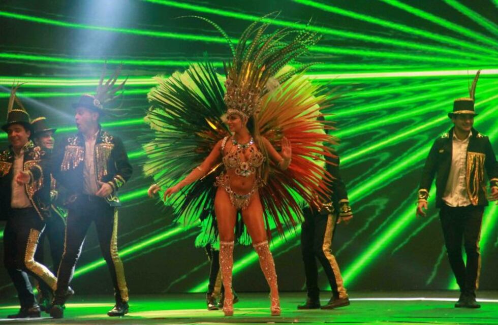 Una nueva noche de Carnaval en Corrientes